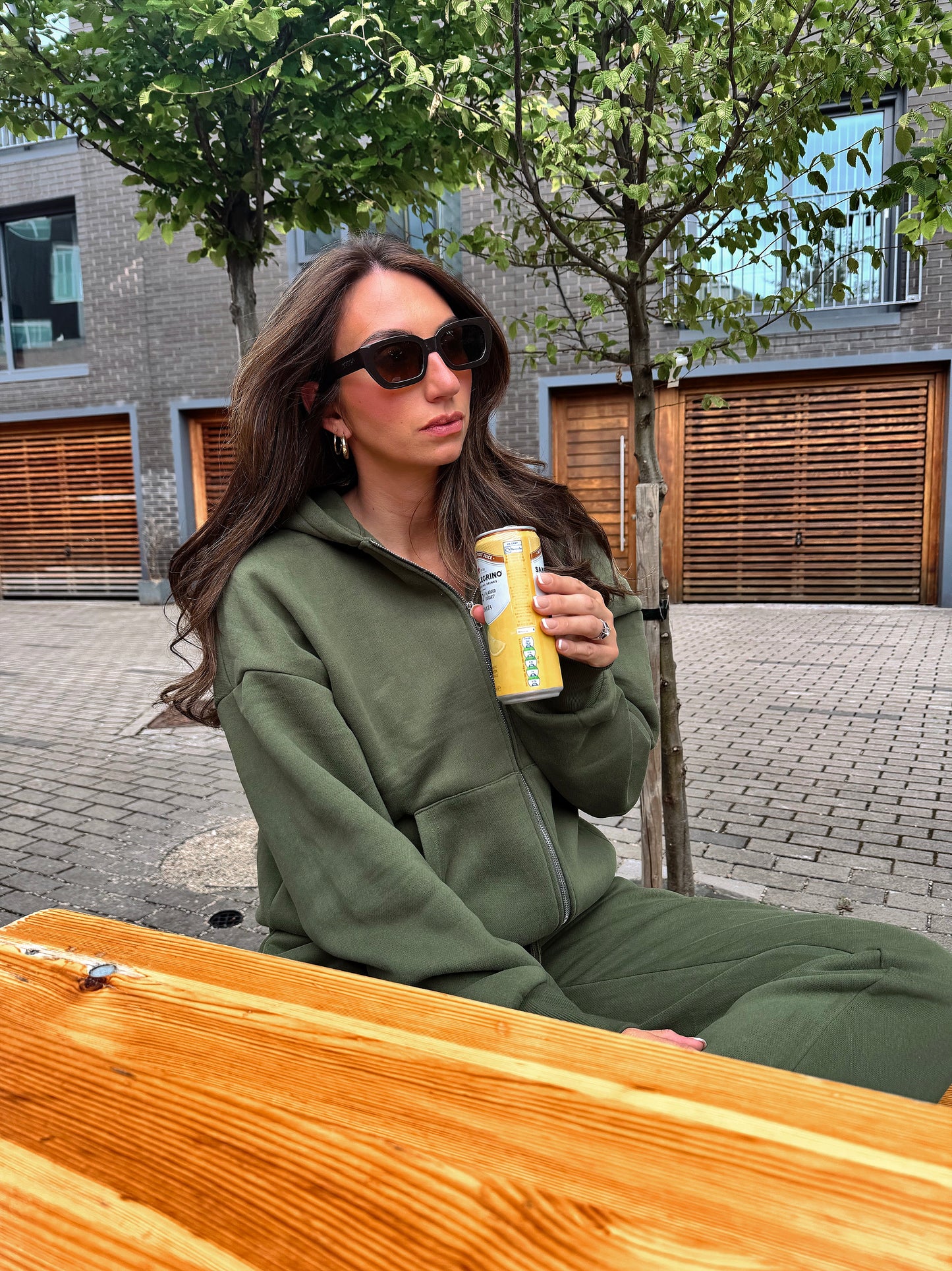 OLIVE Hoodie with zipper