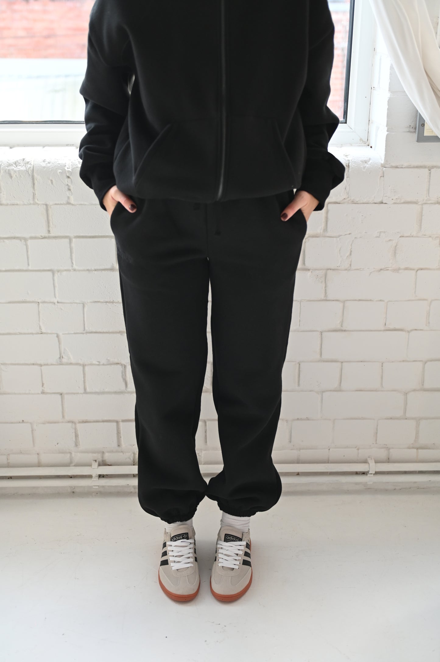 Fleece joggers in Black