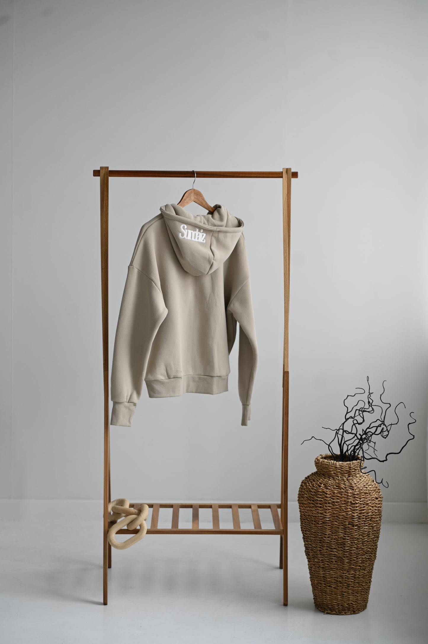 STONE Hoodie with zipper.