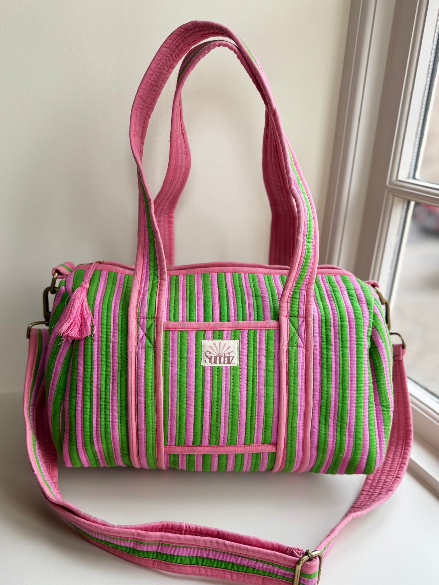 Medium Duffle bags