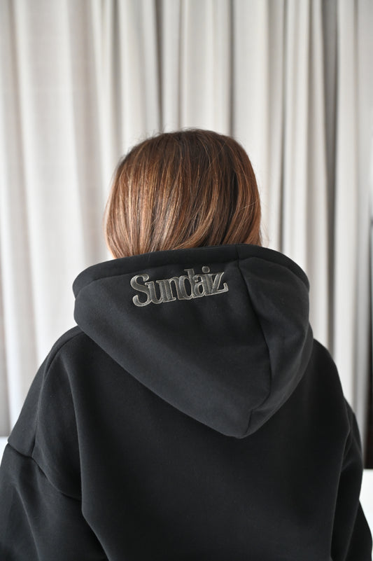 Black Hoodie with zipper.