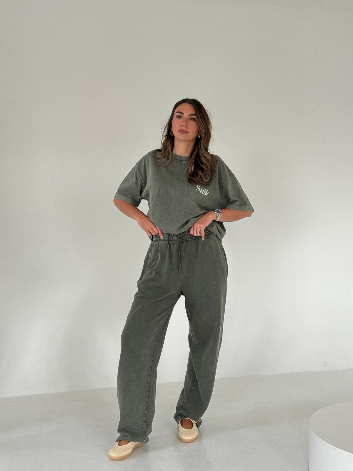 Acid Wash Barrel Leg Pants (Olive)