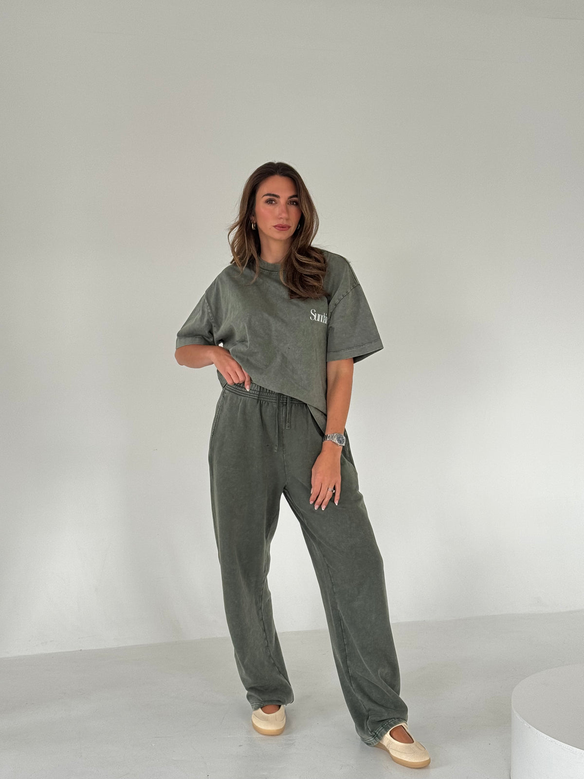 Acid Wash Barrel Leg Pants (Olive)