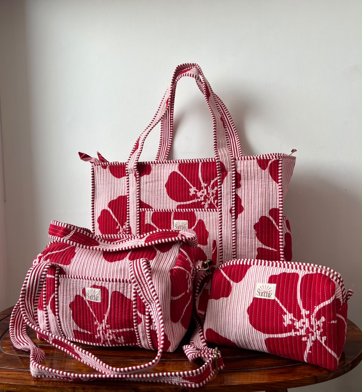 Medium Duffle bags