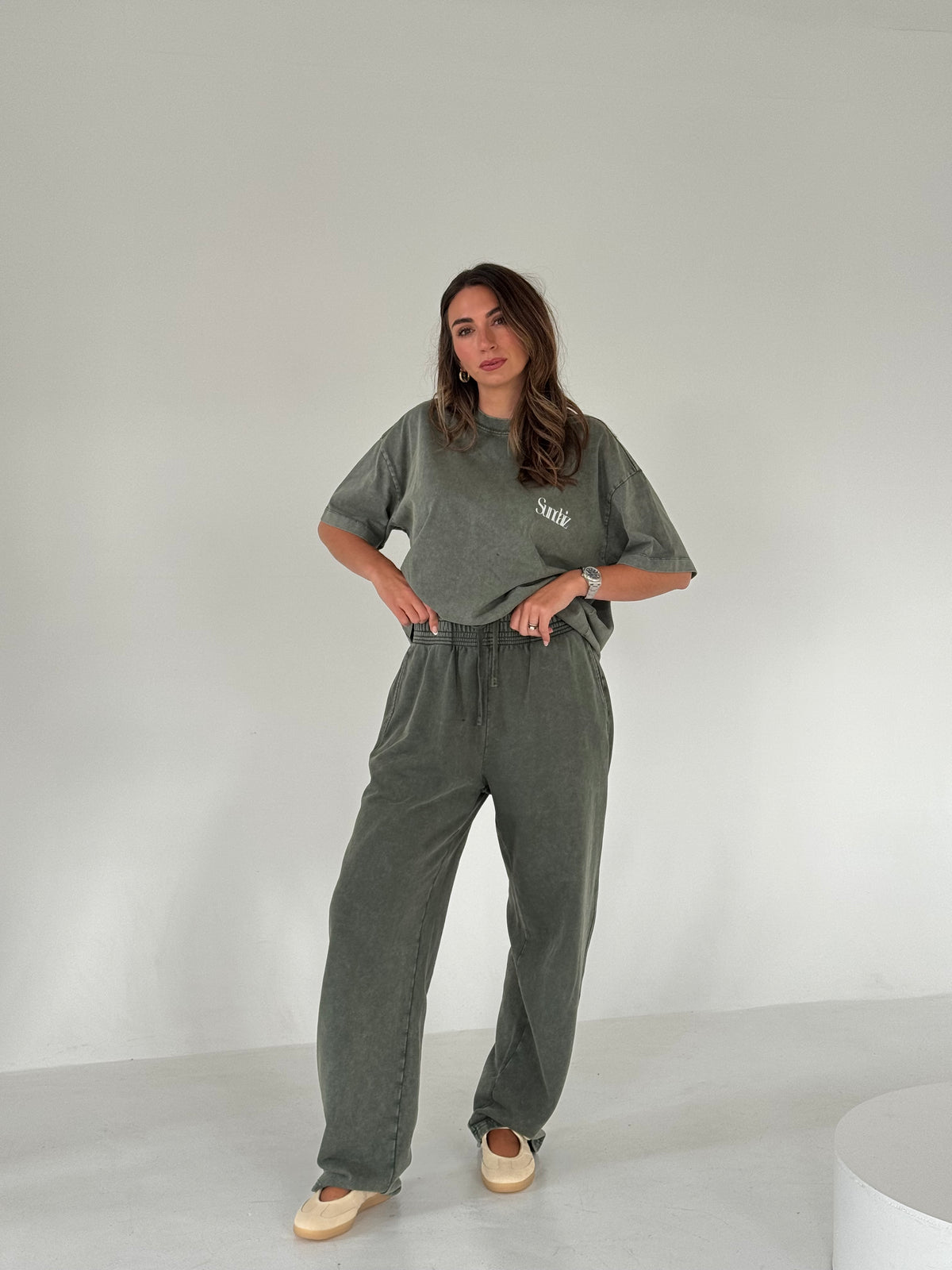 Acid Wash Barrel Leg Pants (Olive)