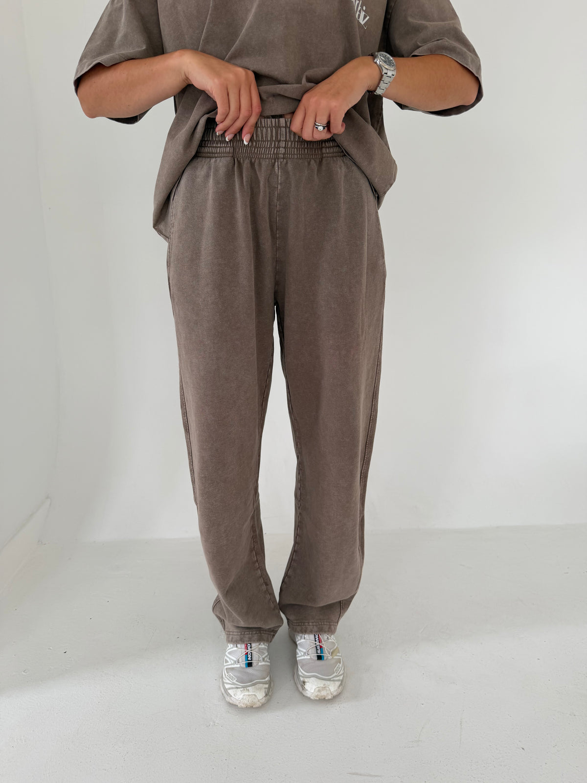 Acid Wash Barrel Leg Pants (Light Coffee)
