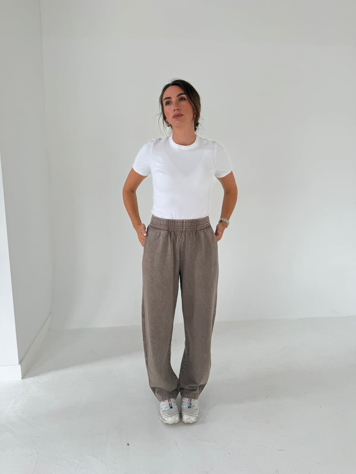 Acid Wash Barrel Leg Pants (Light Coffee)