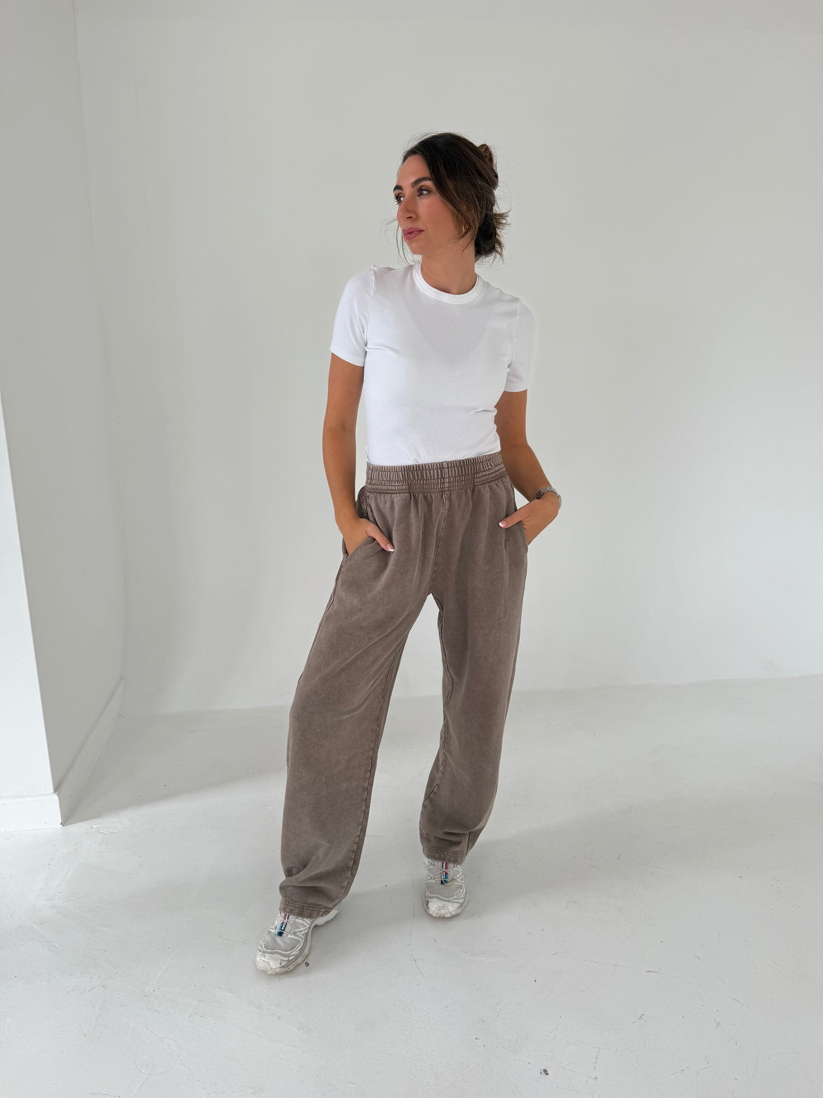 Acid Wash Barrel Leg Pants (Light Coffee)