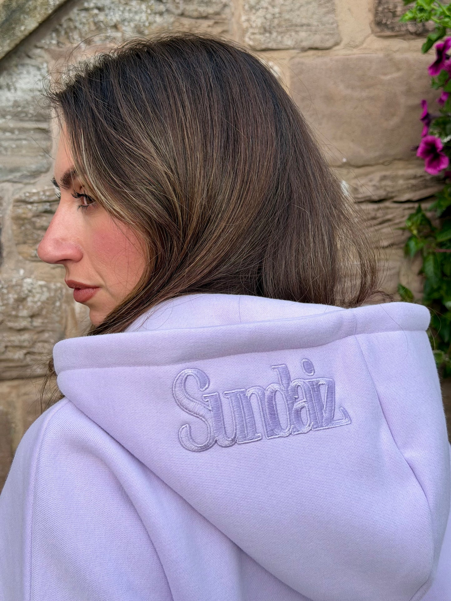 Lilac Hoodie with zipper.