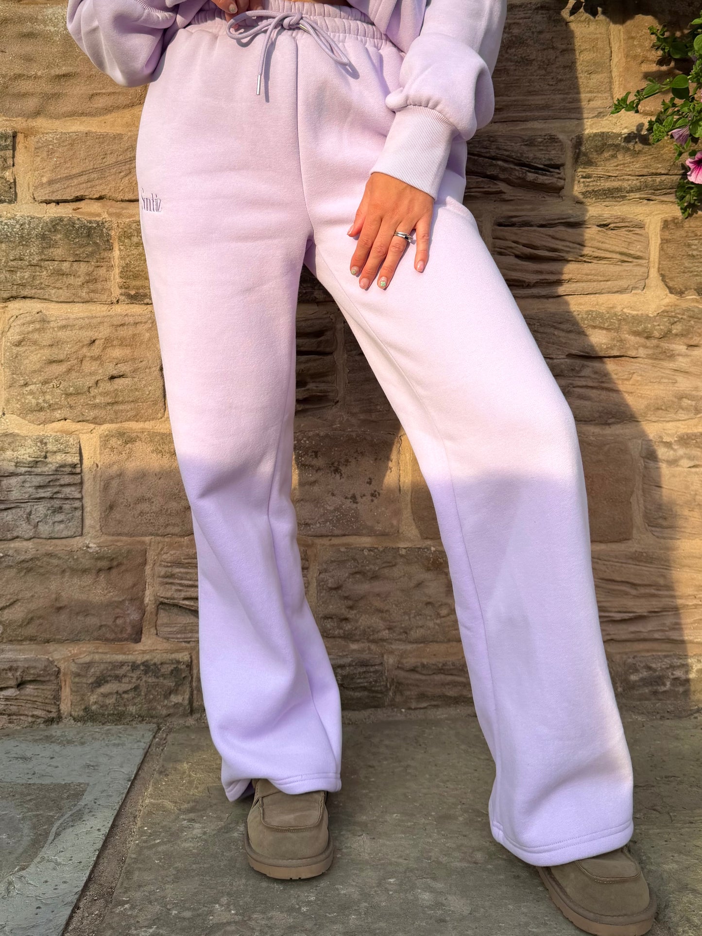 Fleece straight leg pants in Lilac