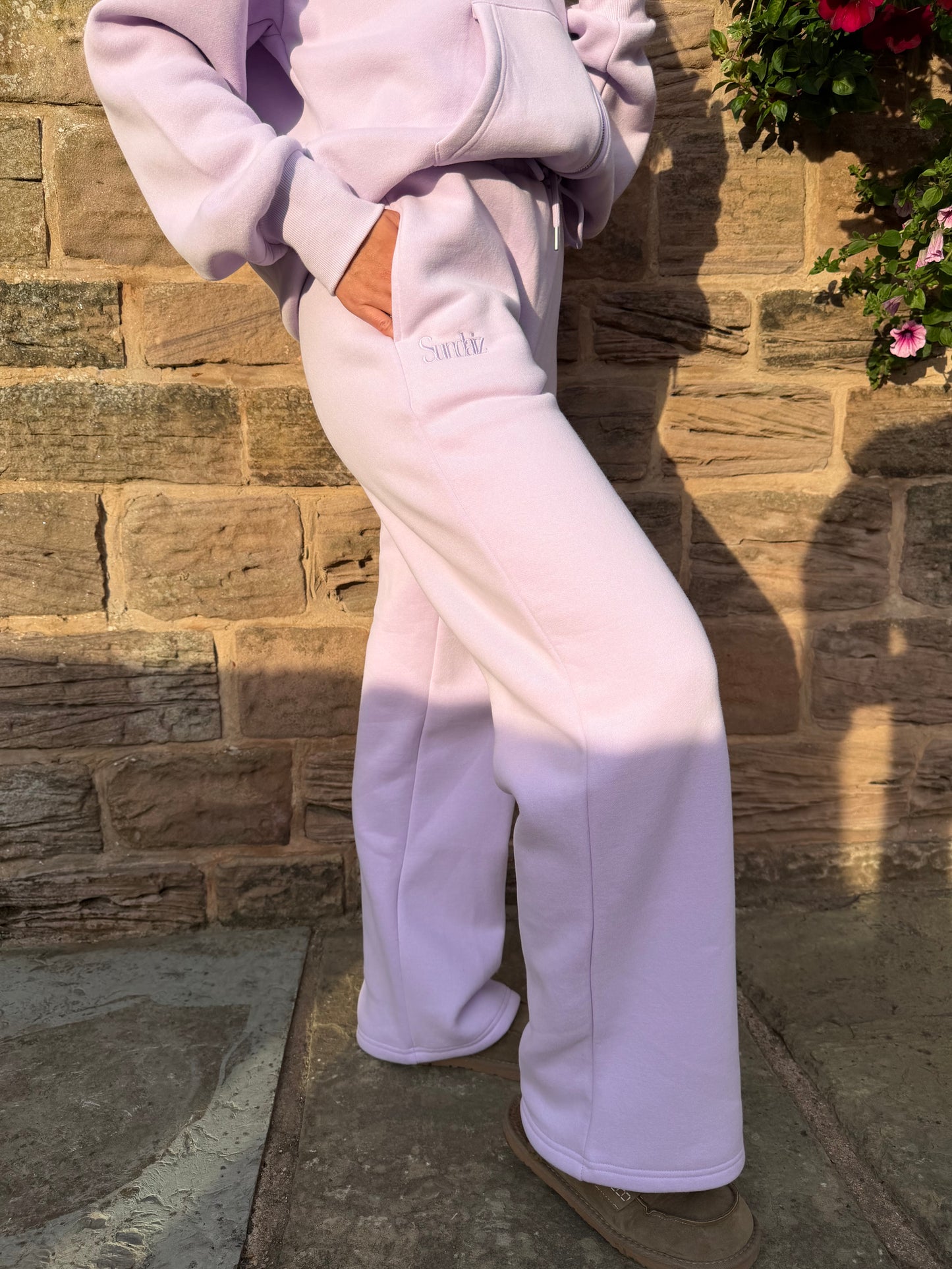 Fleece straight leg pants in Lilac